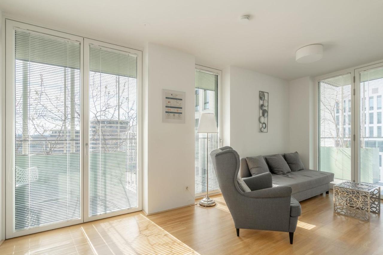 Easy Flat Green Prater Vienna Exterior photo